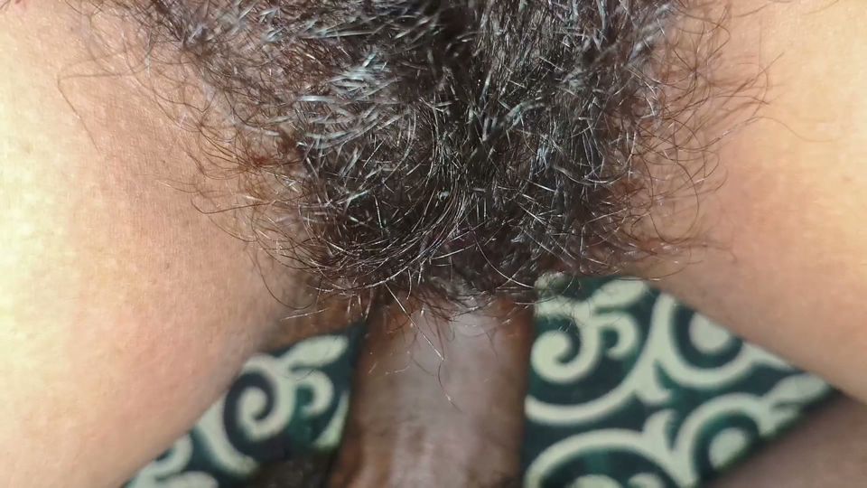 Gujju aunty ke Ghar par jakar chudai kardi part1
